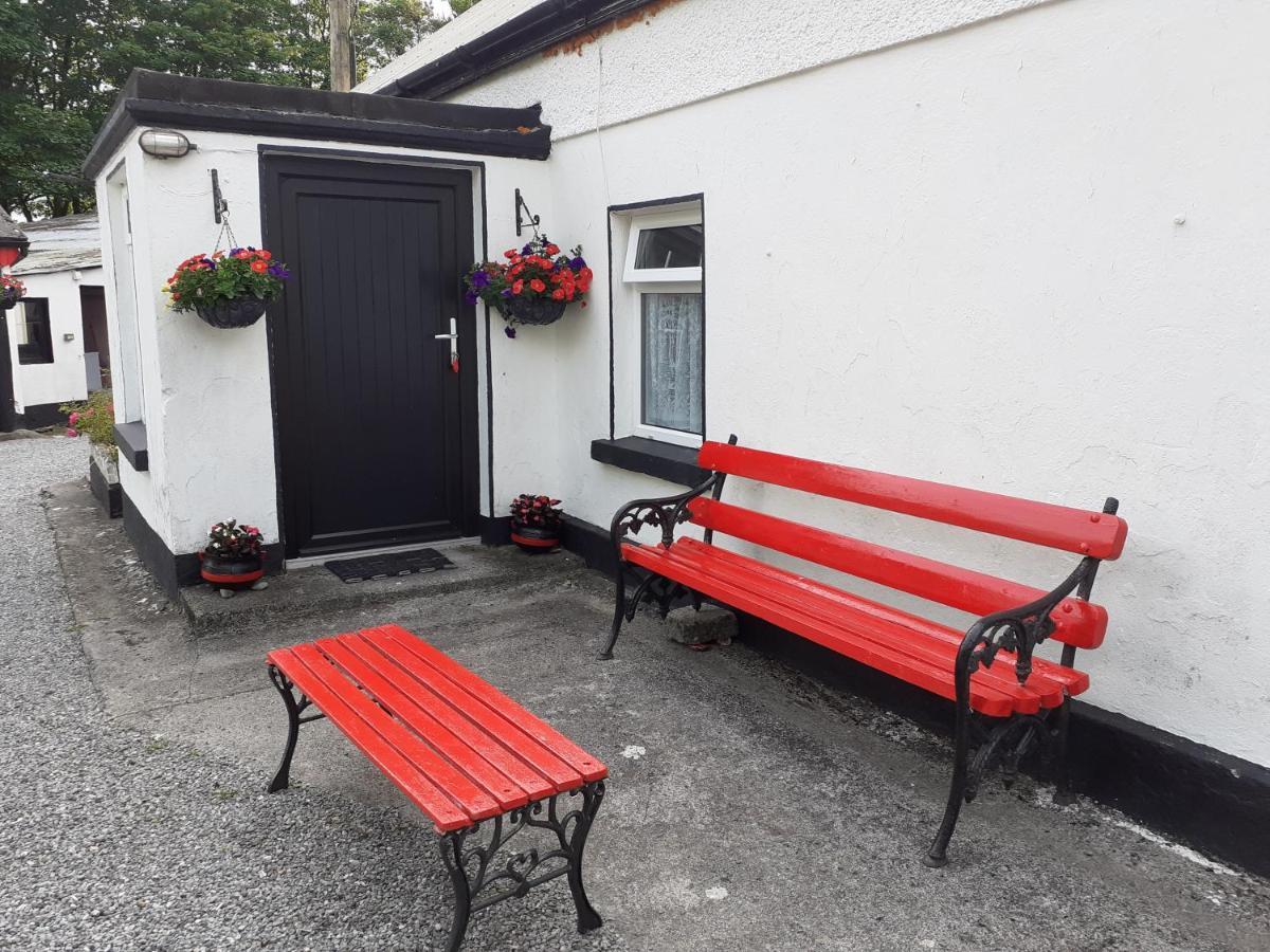 Cummins Cottages Ballycrossaun Екстер'єр фото